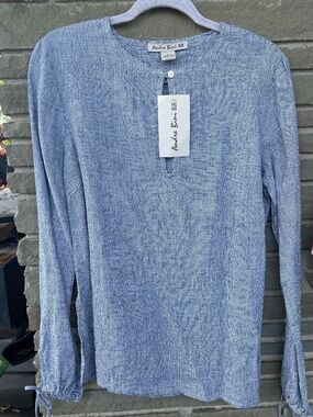 New 100% Linen Blouse by Andre Bini